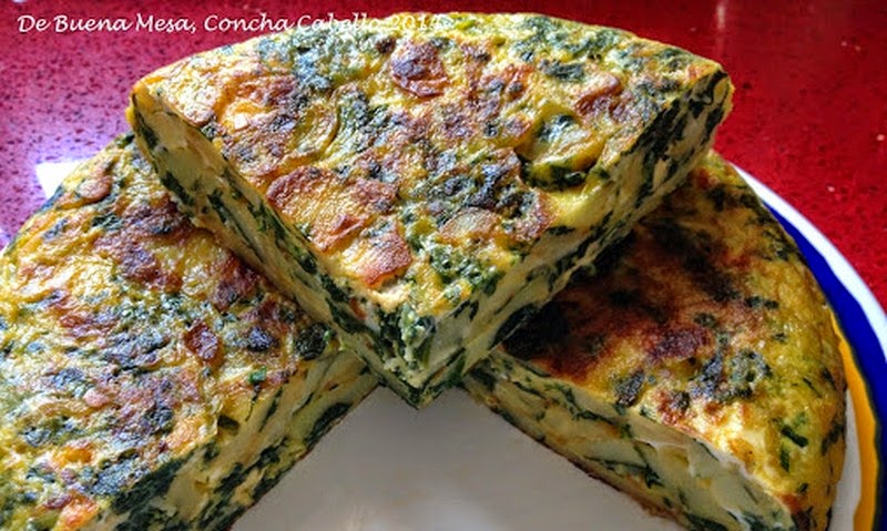 Tortilla De Acelgas Ecológicas Con Almendras, Receta