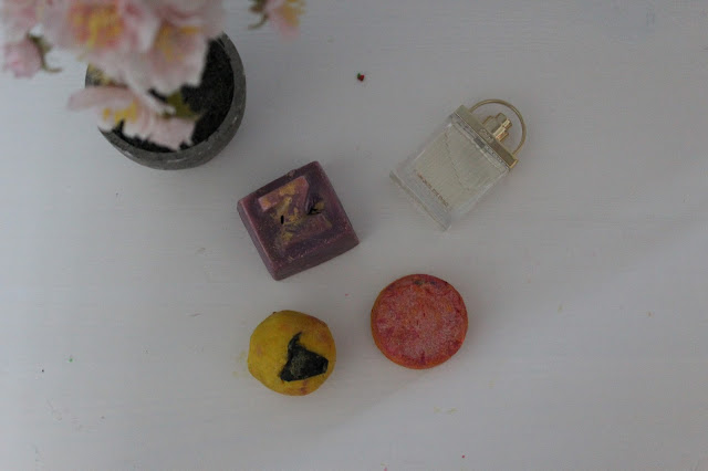 Exclusive bath oils from Oxford Street Lush