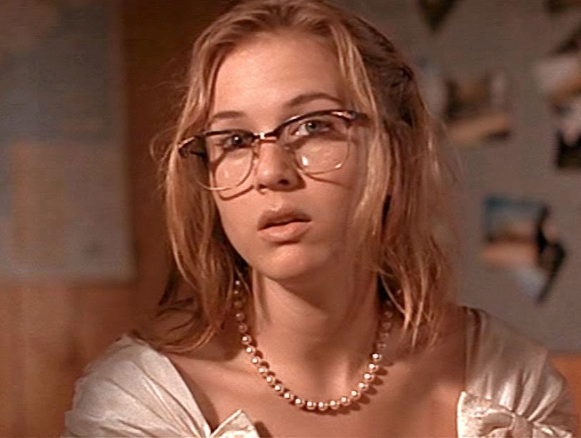 Bespectacled Birthdays Renee Zellweger From The Texas Chainsaw Massacre The Next Generation C 1994