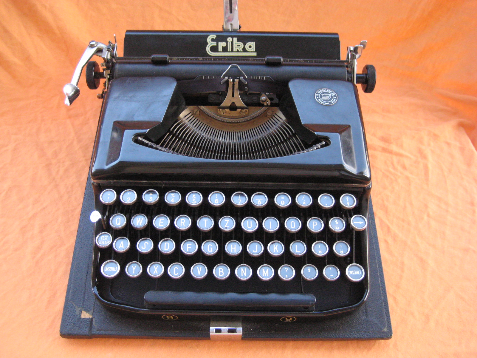 Retro Tech Geneva Visual Typewriter Index