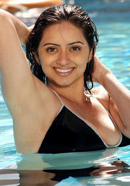 Sexy Bollywood Girl: Hot Hema Malini Navel Thigh Cleavage & Armpit Show in  Bikini wet Dress