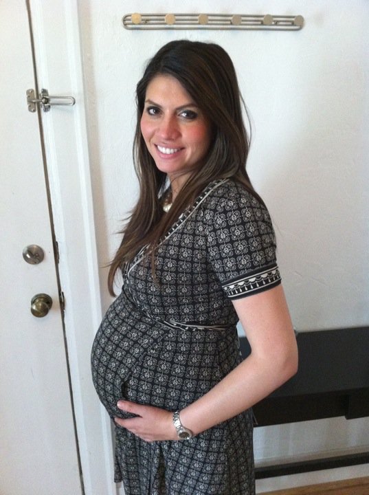 The Hanzon Family: 2010 - My belly at 35 weeks pregnant!
