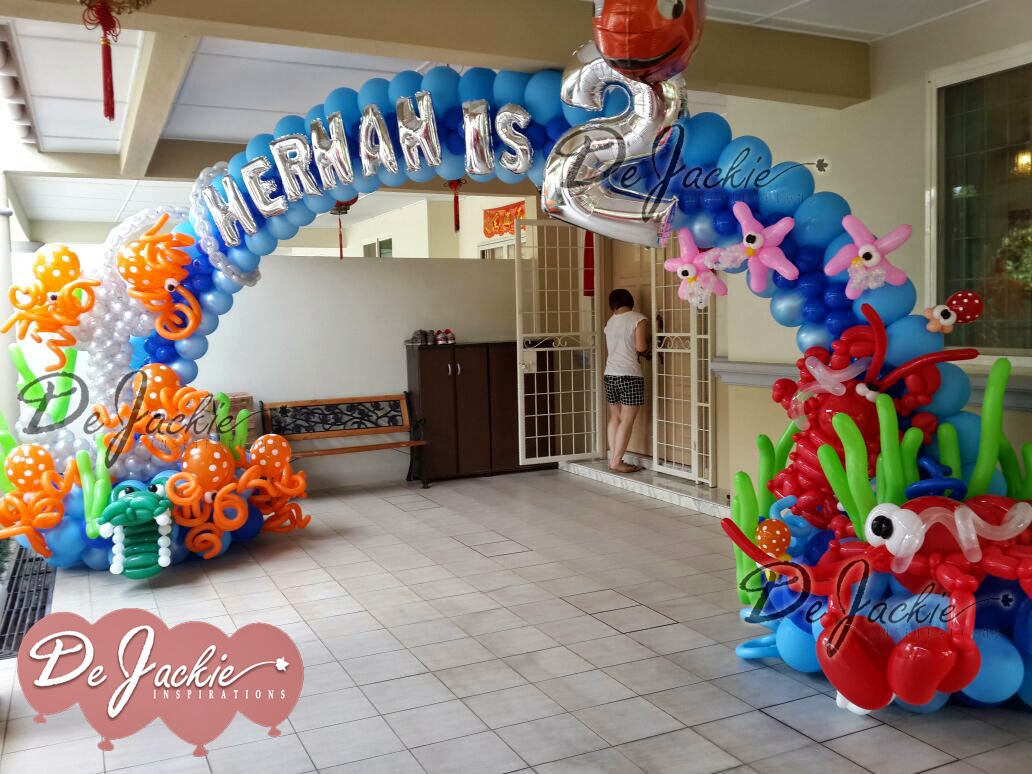 Balloon decorations for weddings, birthday parties, balloon sculptures