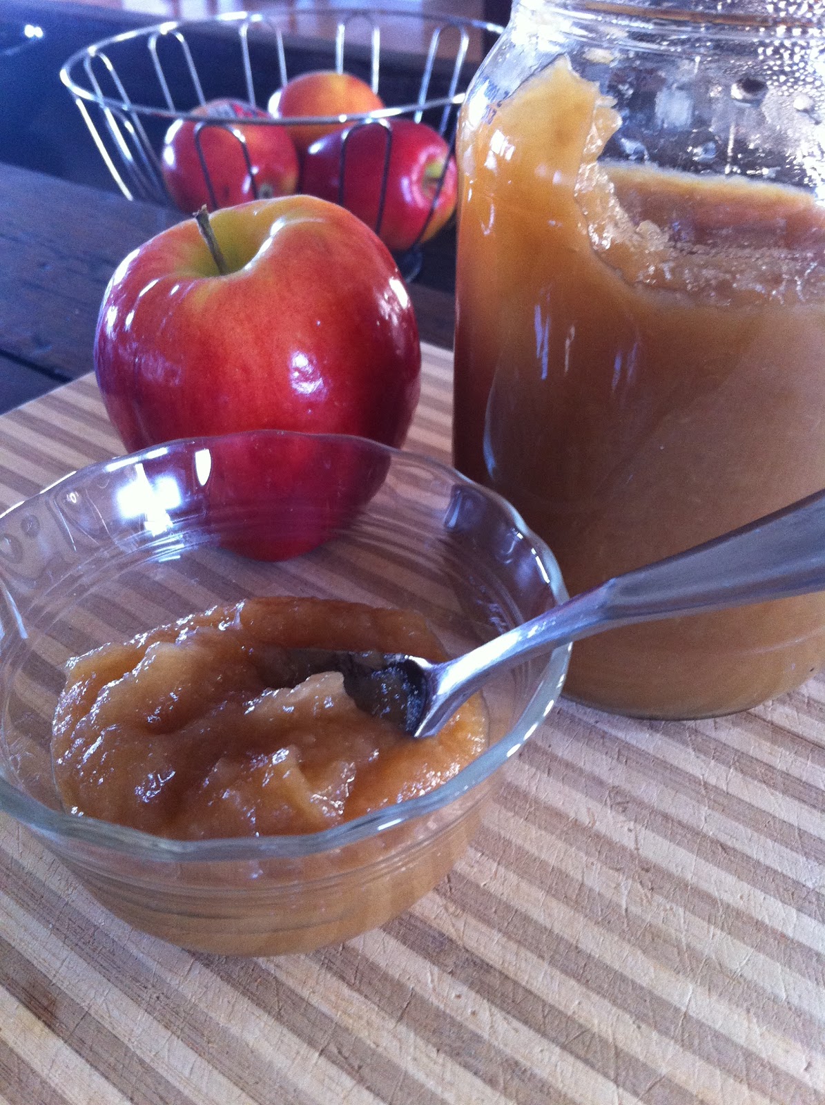 Ridiculously Delicious Homemade Applesauce in the CrockPot!