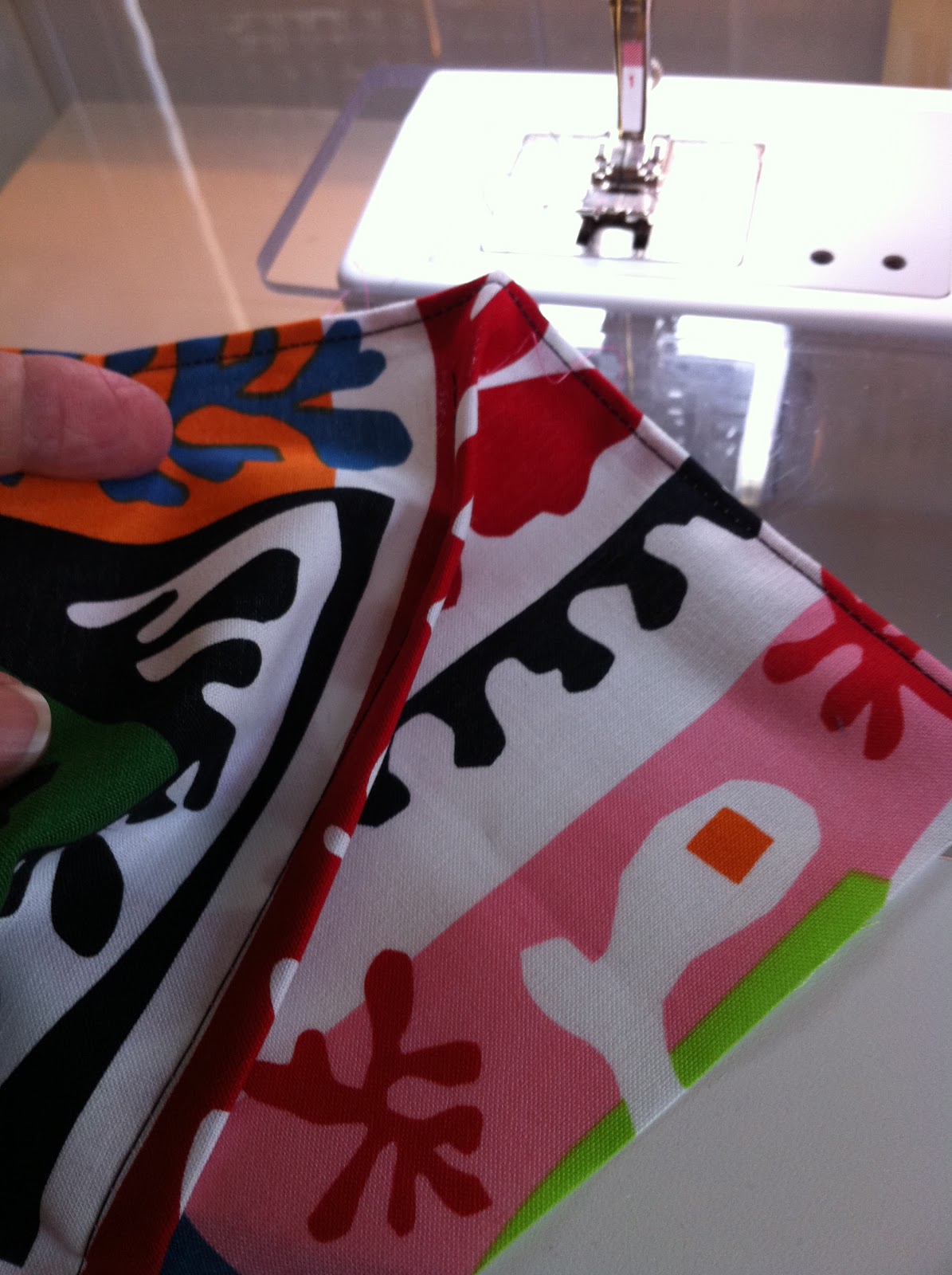 Leslie Tucker Jenison Quilt "Sleeveology" (or, how to make a hanging