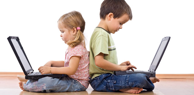 Cocuk Egitimi Cocuklarda Bilgisayar Televizyon Telefon Bagimliligi