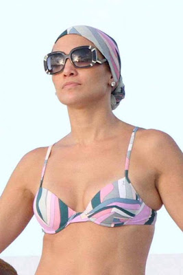 Jennifer Lopez Birthday Celebration with Bikini Photos !