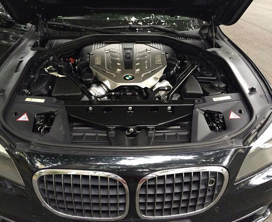 Bmw 750li màu đen thời thượng - 8