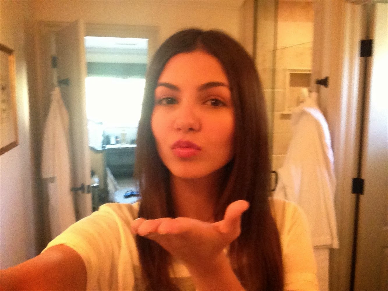Victoria Justice Leaked Nude Photos