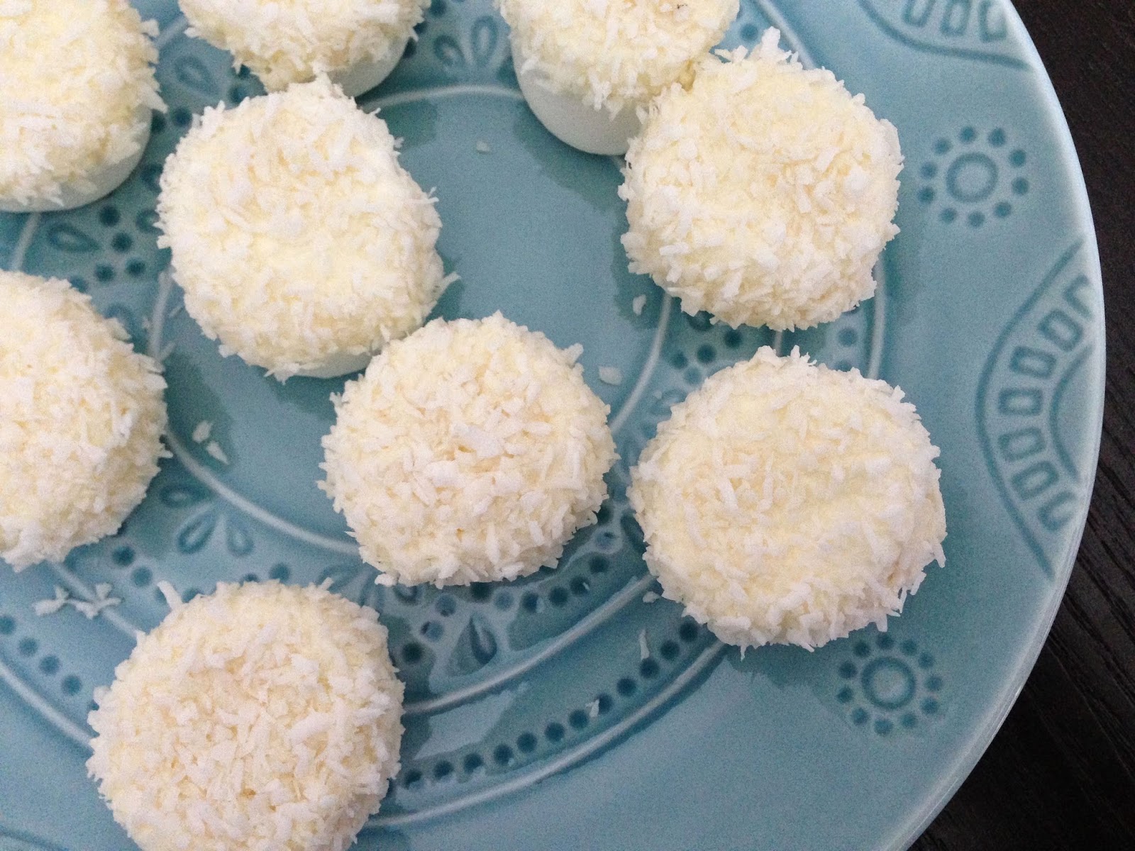 Bunny Tails White Chocolate & Coconut Marshmallows