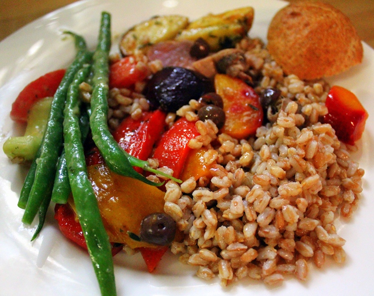 37 Cooks Chiffonade’s Farro Niçoise with Sciabica Olive Oil
