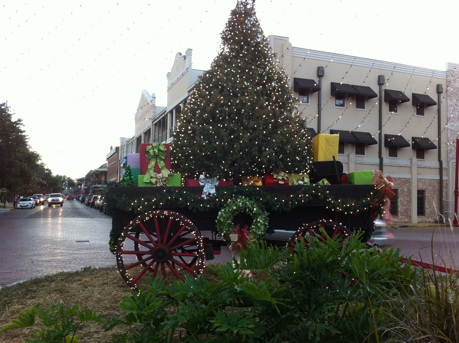 Louisiana Tourister: Christmas Lights in Natchitoches, LA