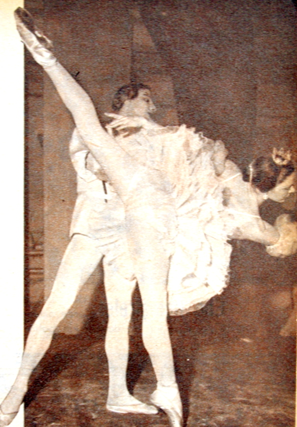 OĞUZ TOPOĞLU Ev Ekonomisi Derneğinin Bolşoy Balesi Etkinliği 1959.