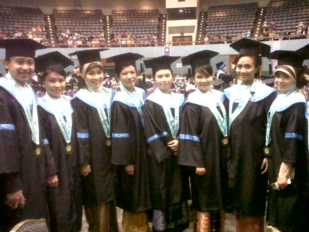 Miss Dee Words Wisuda Ku 4 Okt 2011 Jcc
