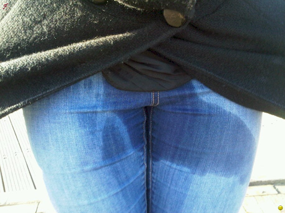 Сквиртит Через Штаны