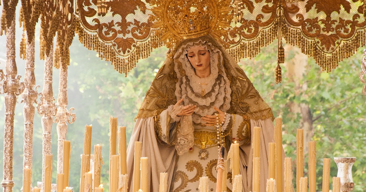 Las Fotografías de Bandera La Virgen de la Encarnación de Granada