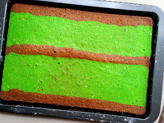 The informal chef: christmas surprise cake 圣诞惊喜蛋糕 The Informal Chef: Christmas Surprise Cake 圣诞惊喜蛋糕