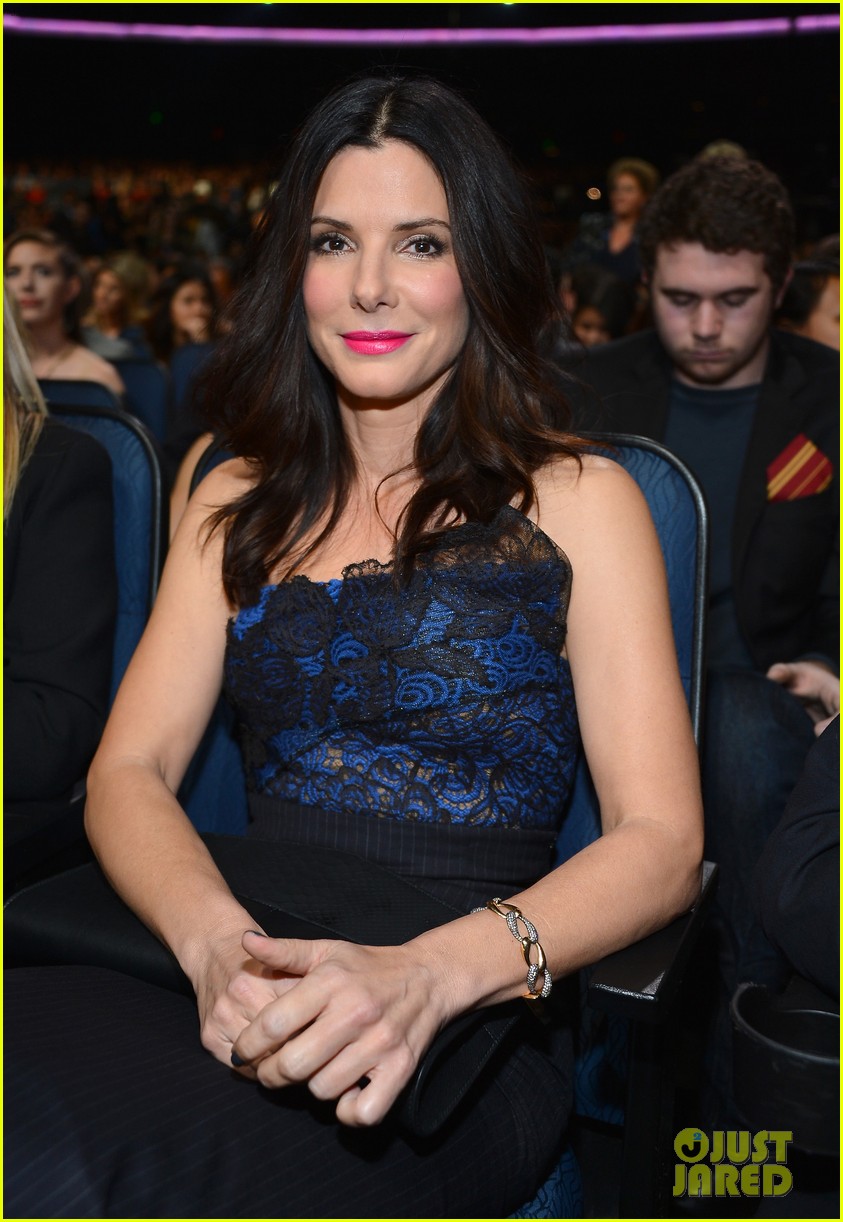 Celeb Diary Sandra Bullock 2013 People S Choice Awards