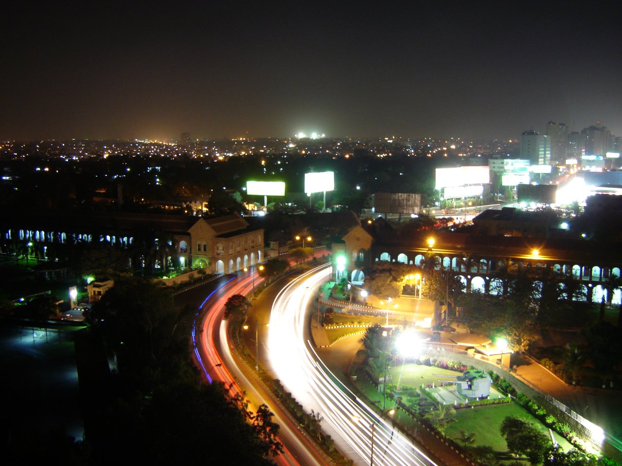 Phoebettmh Travel (Pakistan) Karachi The City of Bright Lights
