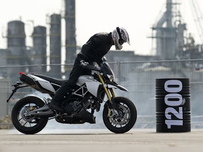 Aprilia Dorsoduro 1200 Aprilia Dorsoduro 1200