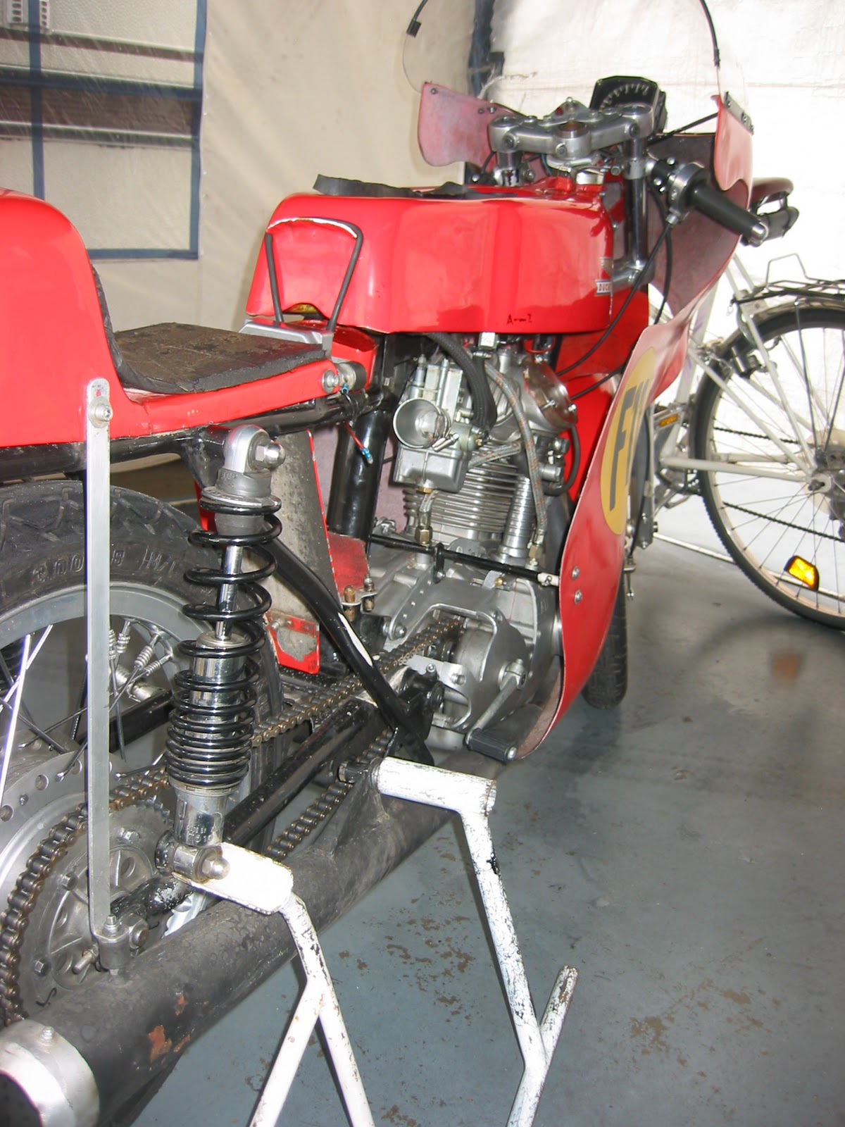 ducati dating Ducati's little singles are eminently race-able vintage motorcycles plenty of these bikes all over the streets and race tracks of this country carry airtech bodyworkwe have everything you need to restore or race your bike available from our mega-fairing-factory. ducati dating Ducati's little singles are eminently race-able vintage motorcycles plenty of these bikes all over the streets and race tracks of this country carry airtech bodyworkwe have everything you need to restore or race your bike available from our mega-fairing-factory.