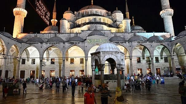 ترفيه وتسلية شاهدوا بالصور كيف احتفل المسلمين حول العالم في عيد الفطر