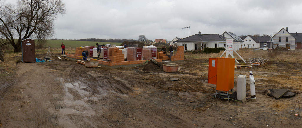 Sandra und Alexander bauen ein Haus: +21 Tage: Es wird ein Haus