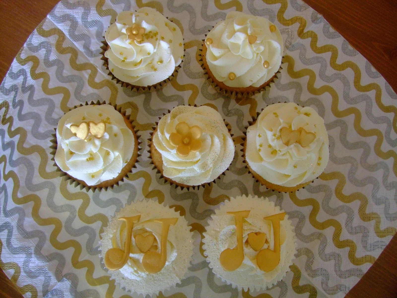 Colourful Cupcakes of Newbury Golden Wedding Anniversary Cupcakes