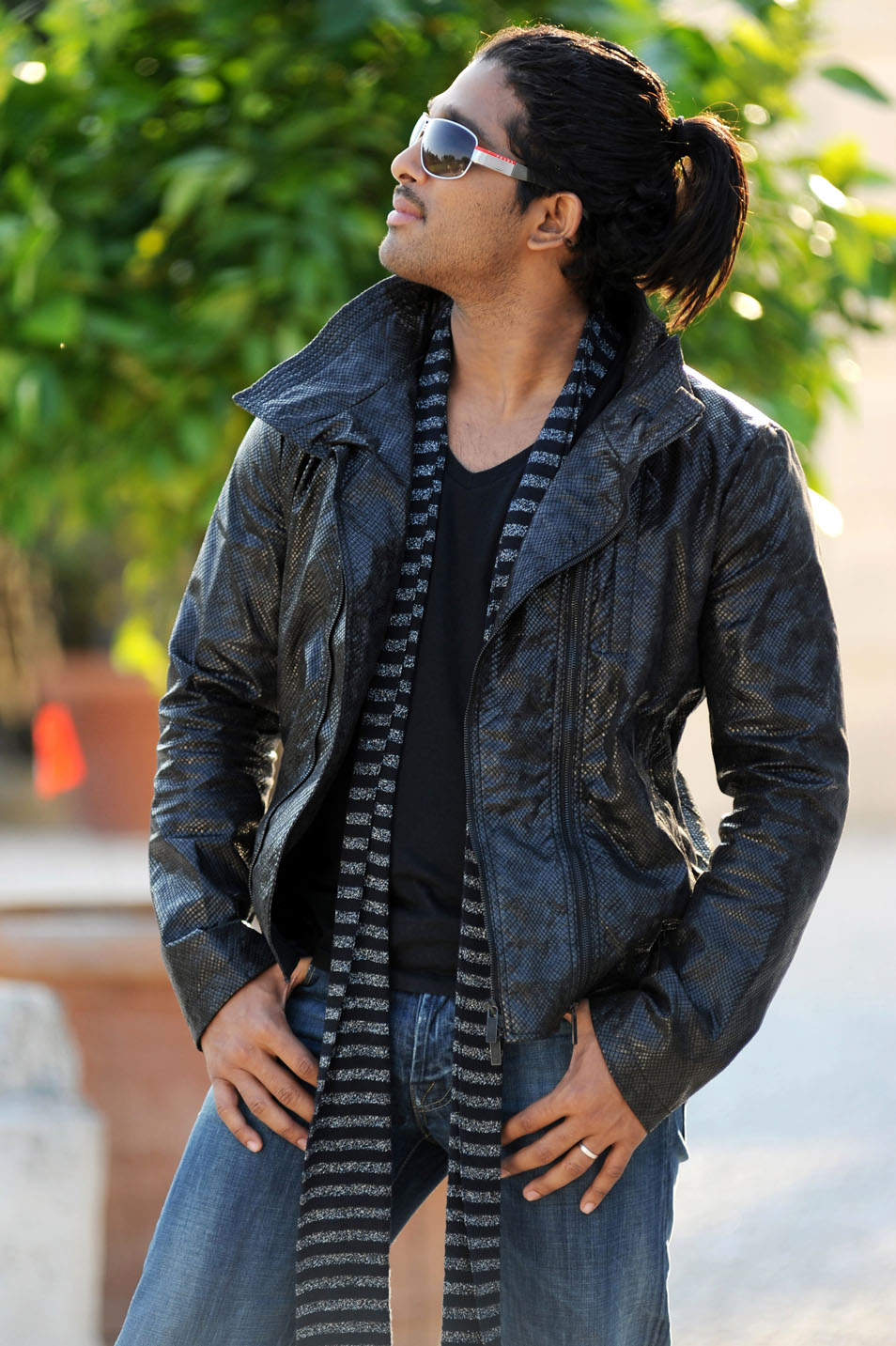 Badri Songs Download: Badri MP3 Telugu Songs - Gaanacom