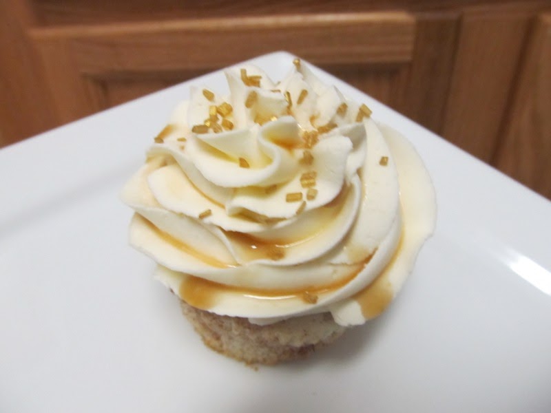 Cupcakeables! Maple Penuche Fudge Cupcakes (Deep Fried)