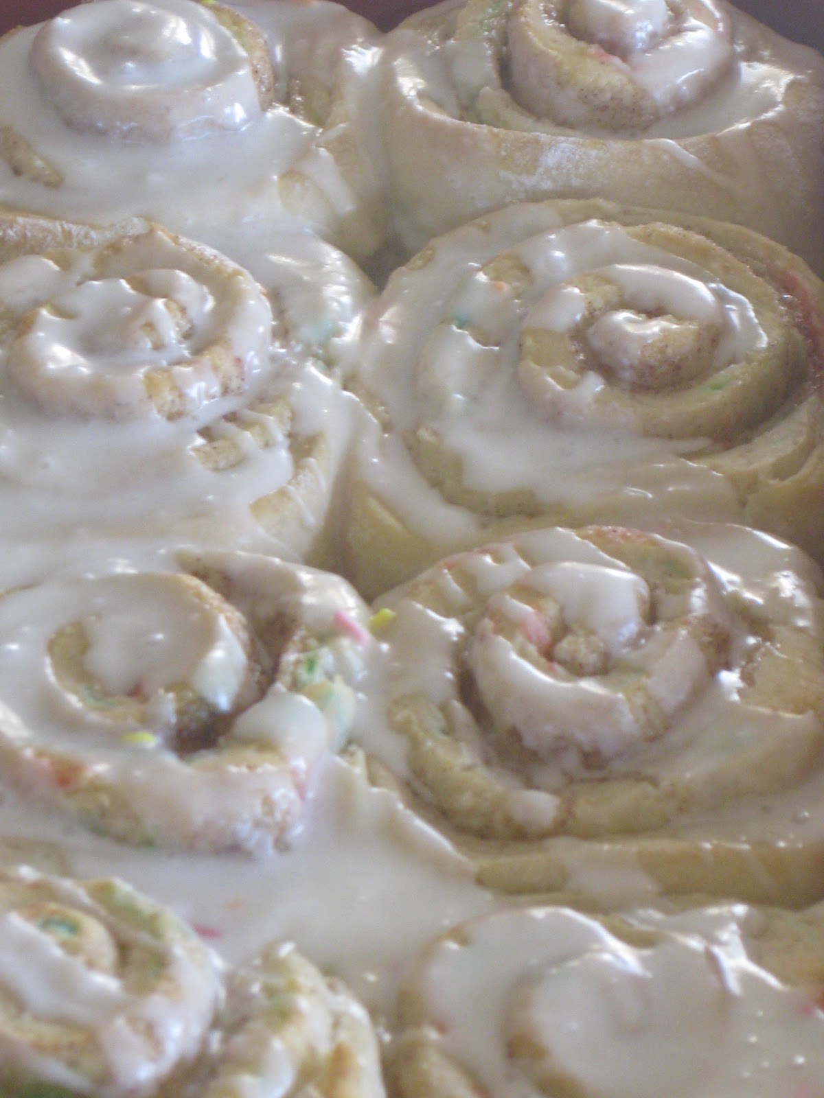 Cardamommy and Coriaunty Cake Mix Cinnamon Rolls