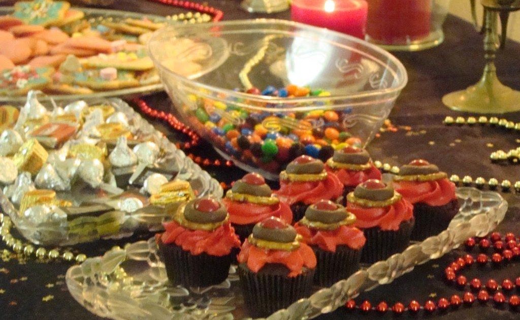 12 Cupcake Box Home Bargains