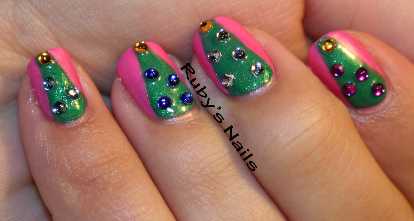 Ruby's Nails Minimalist Christmas Trees