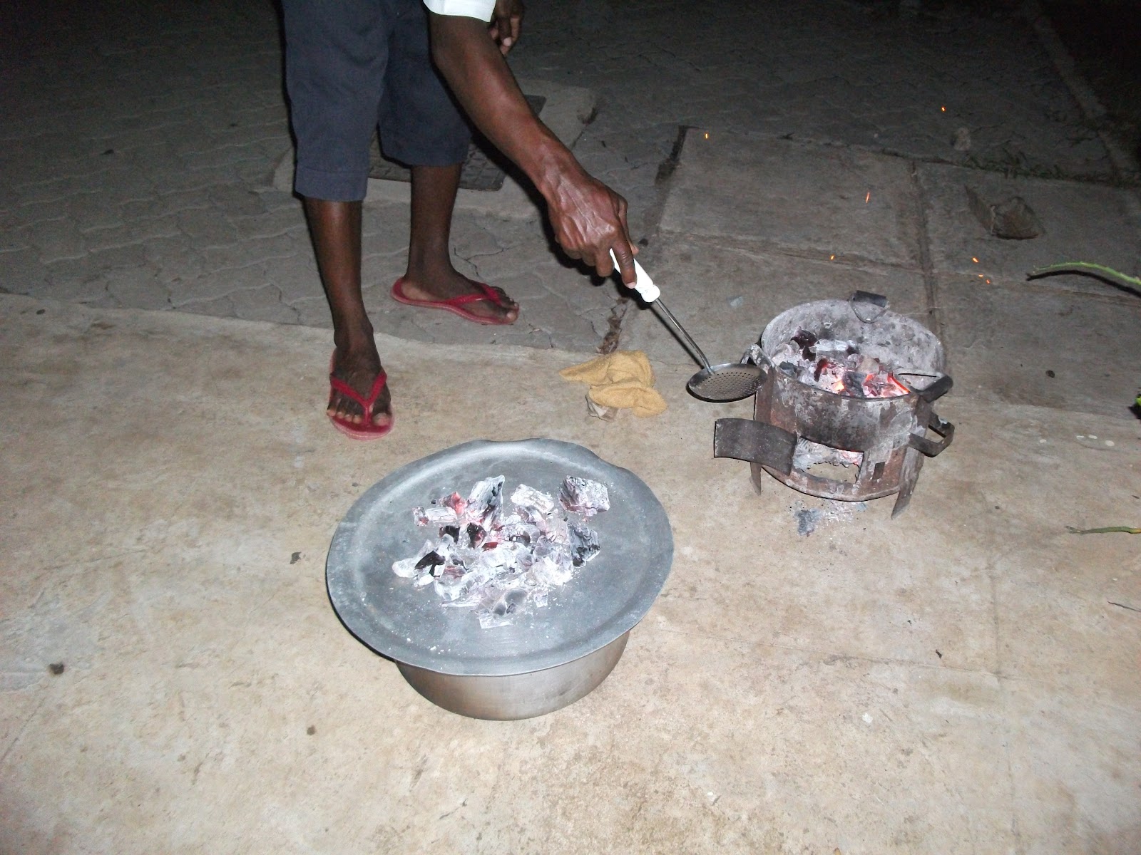 AAC in East Africa: Baking a Cake - Jiko Style