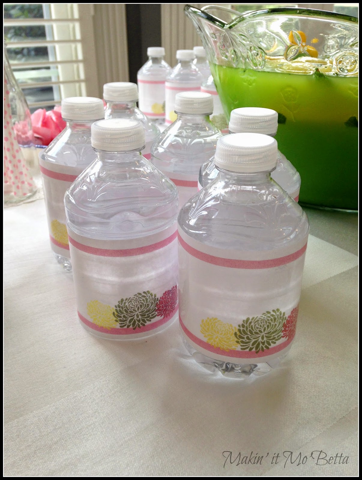 Makin' it Mo' Betta Sparkling PineappleLime Punch {and Baby Shower