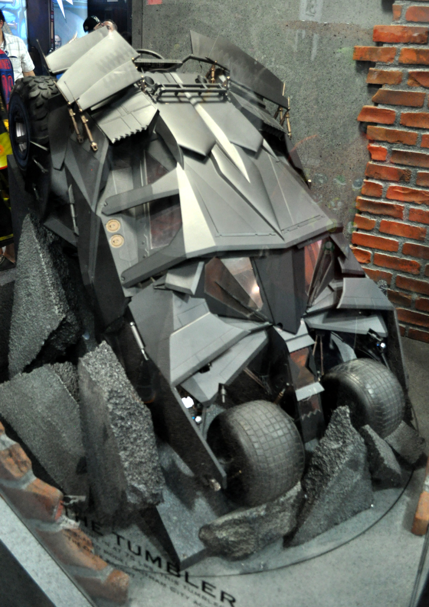 a 75 pound model of the Batman Tumbler vehicle, used in production for