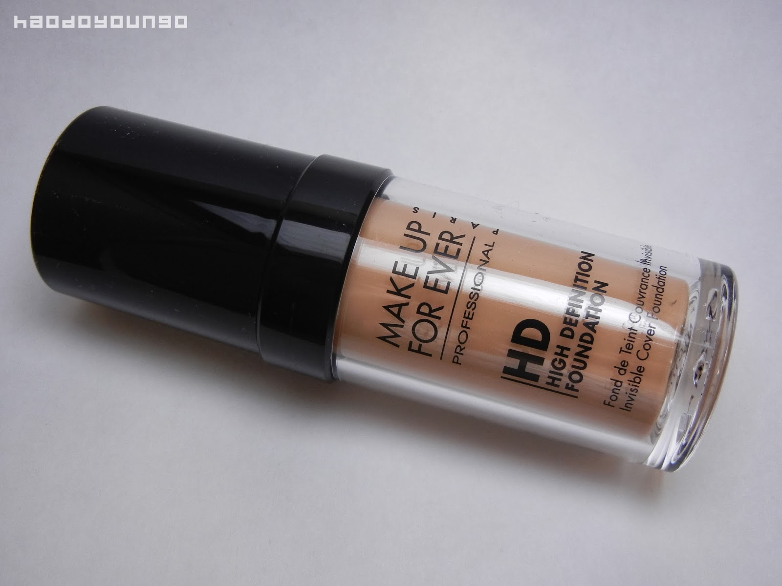 Review & Swatches: Makeup Forever HD Foundation in #127 Dark Sand
