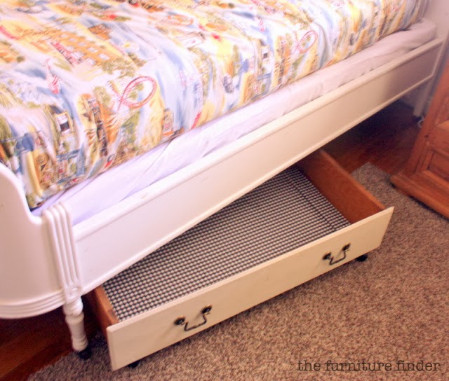 Day 20 Under The Bed {31 Days of Easy Decluttering} From Overwhelmed