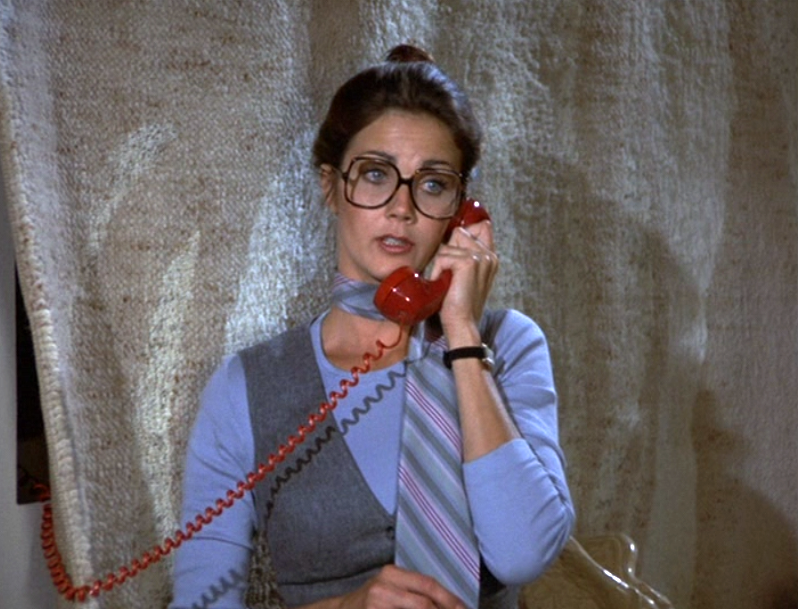 Wonder Woman Episode Still Bermuda shorts women, Women, Wonder woman