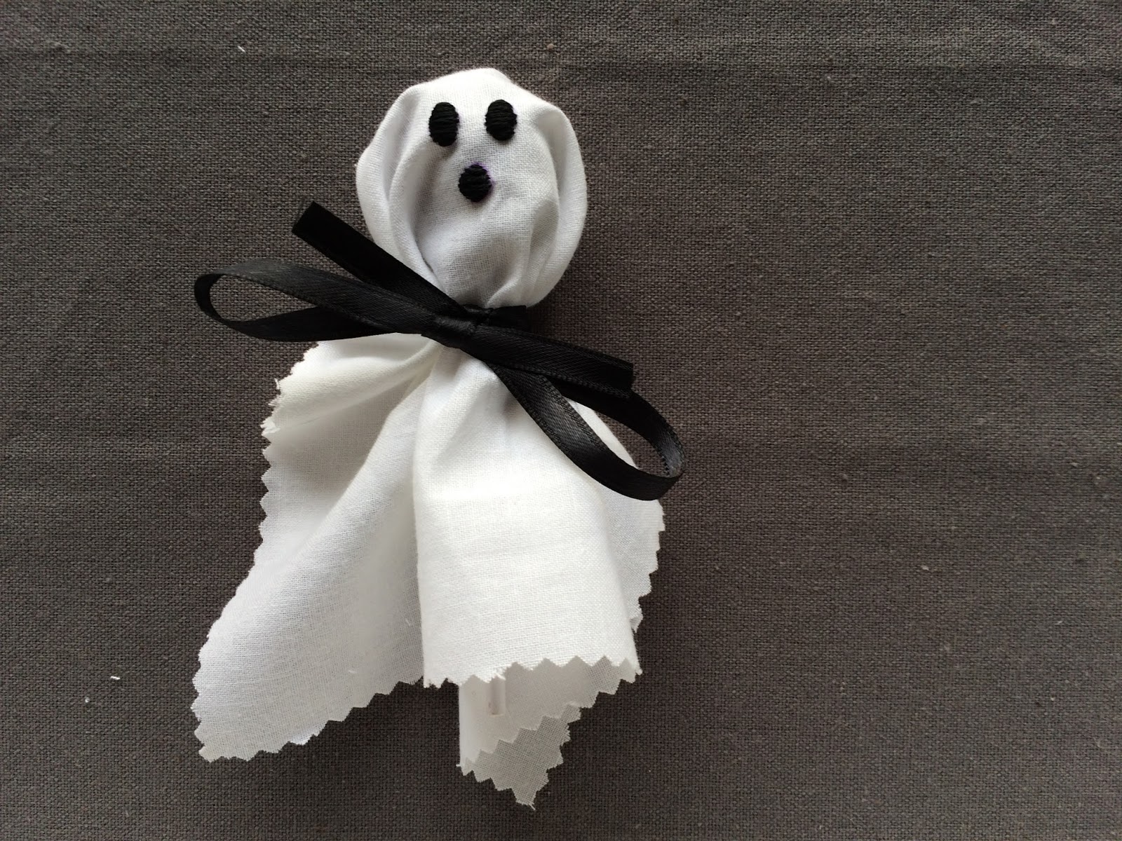 Embroidered Halloween Ghost Lollipop Covers