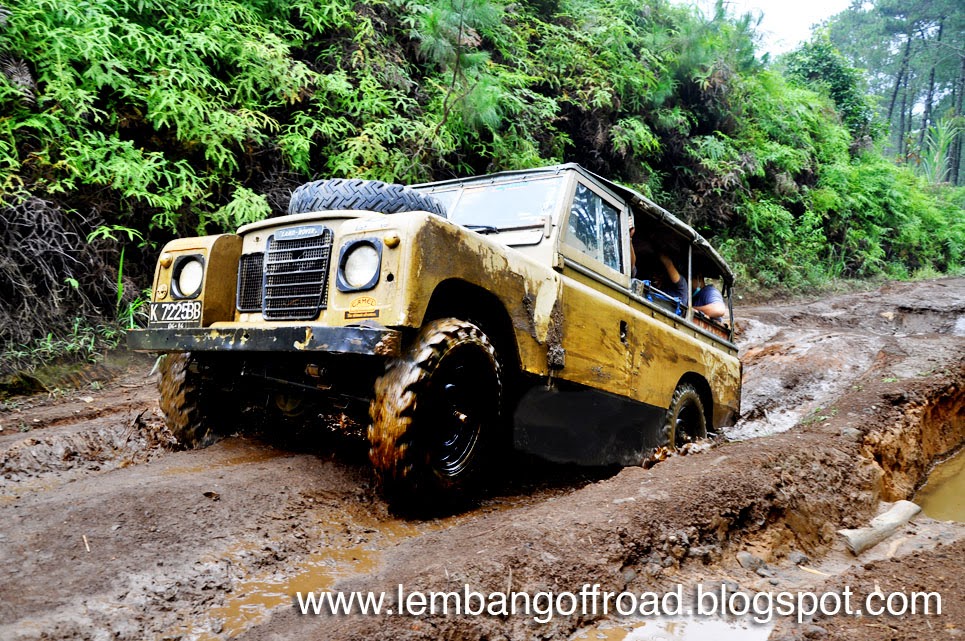 PAKET PAINTBALL DI BANDUNG LEMBANG Gathering Outbound Outing di