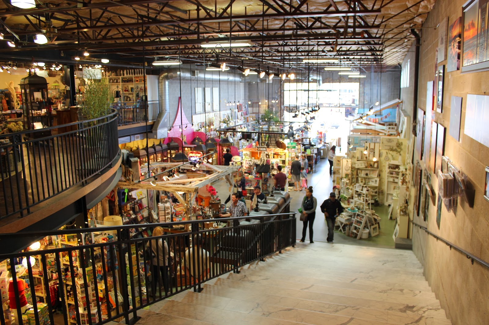 Solana Beach beautiful view & fine gift shops Phil's America