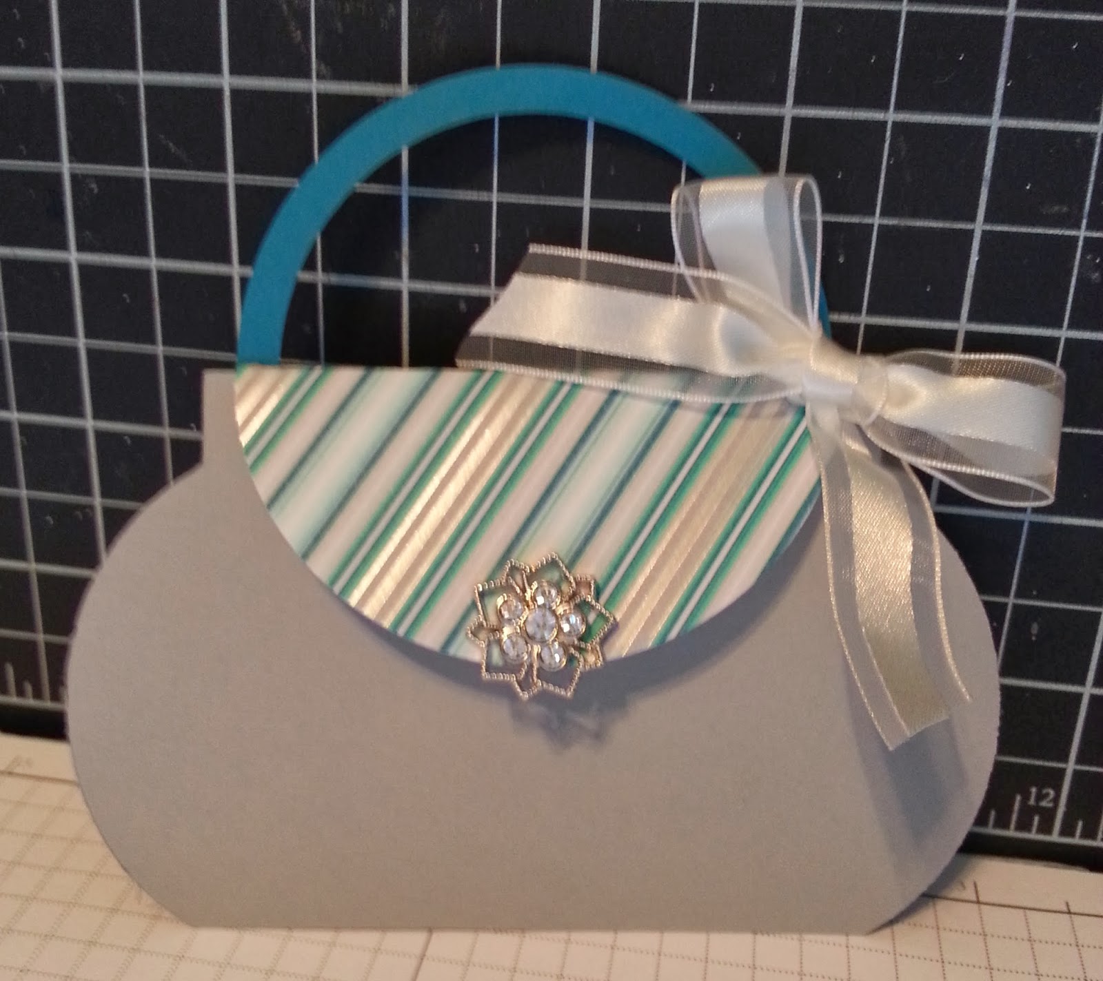 Beth's Paper Cuts Pretty Purse Gift Card Holder