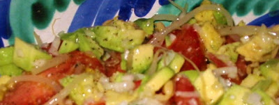 Receta De Ensalada De Tomate, Aguacate Y Brotes De Soja