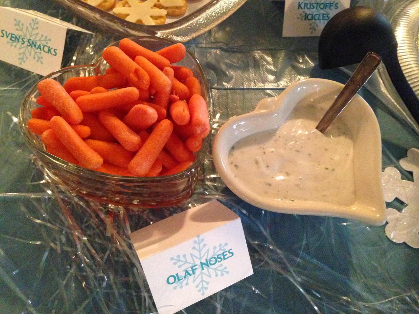 Frozen Birthday Party: Olaf Noses + more ideas from Alice Scraps Wonderland Frozen Birthday Party: Olaf Noses + more ideas from Alice Scraps Wonderland