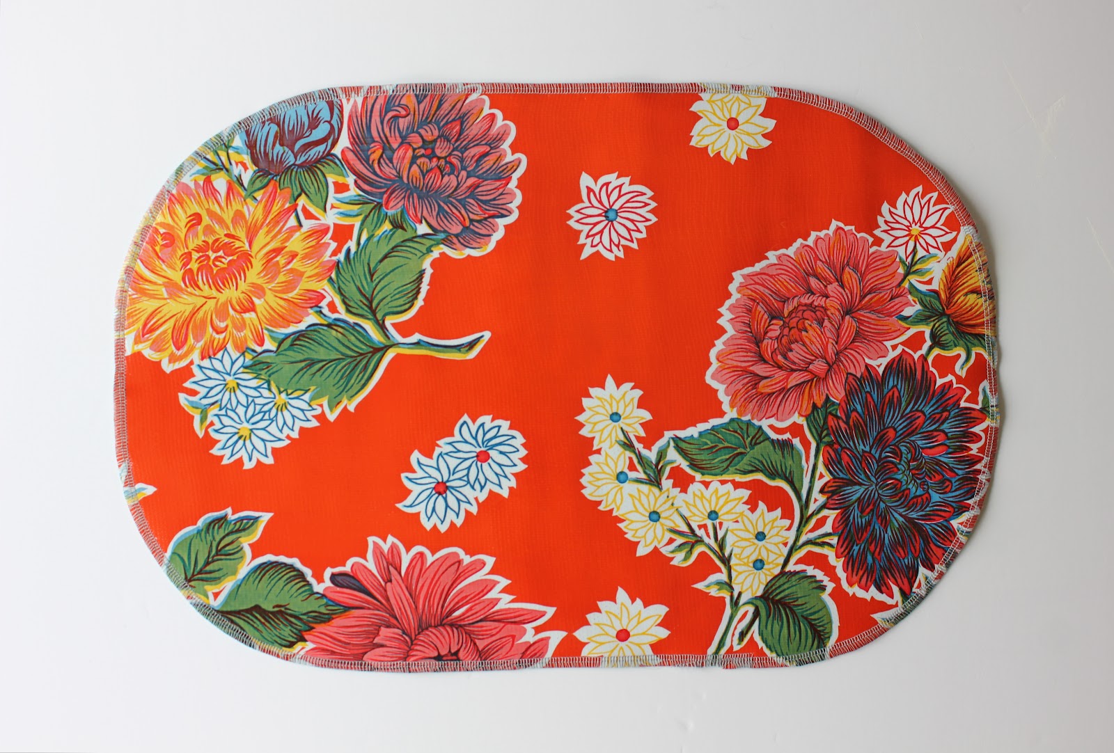 Pet Food Mat a tutorial Sweet Verbena