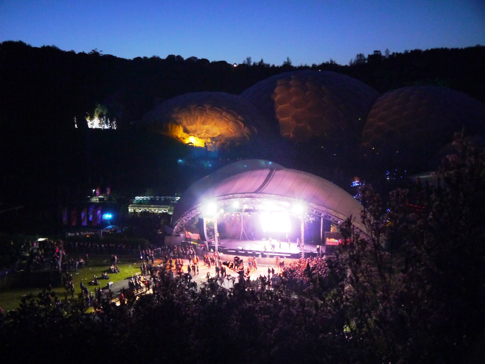 duck in a dress Eden Sessions Eddie Izzard