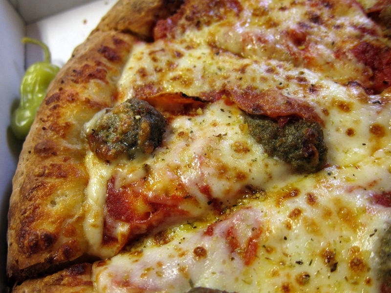 Review Papa John's Meatball and Pepperoni Pizza Brand Eating