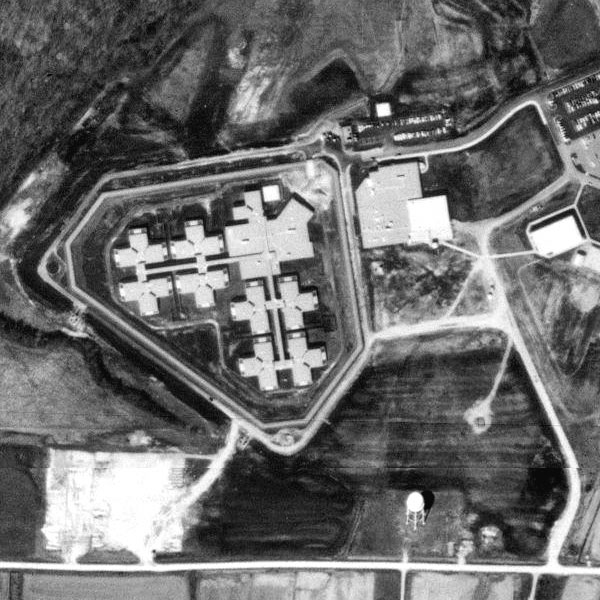 CHICAGO ARGUS What purpose does Tamms really serve? Is Illinois better