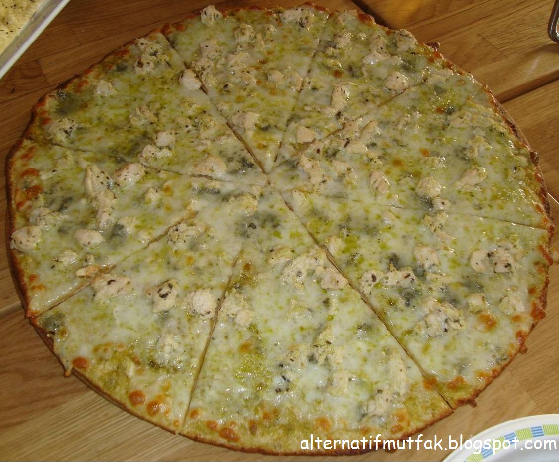 Pesto Soslu Pizza Pesto Soslu Pizza